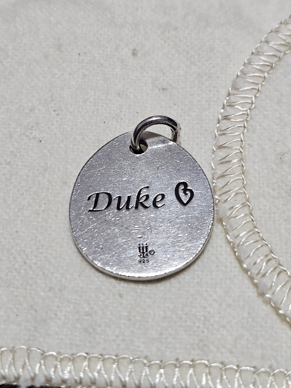 James Avery 'Duke' Engraved Sterling Silver Pet Paw Heart Tag Charm✨️
